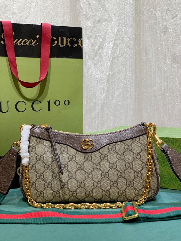 Gucci Handbags 824